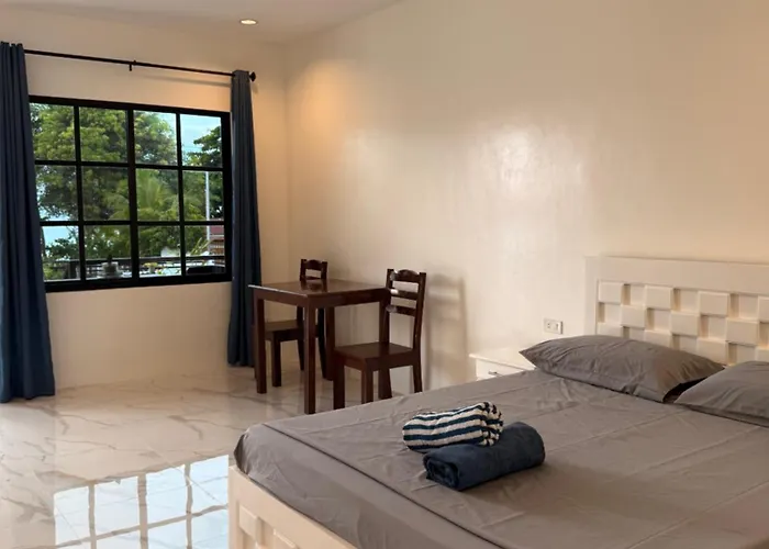 Guest house Sea La Vie 3*